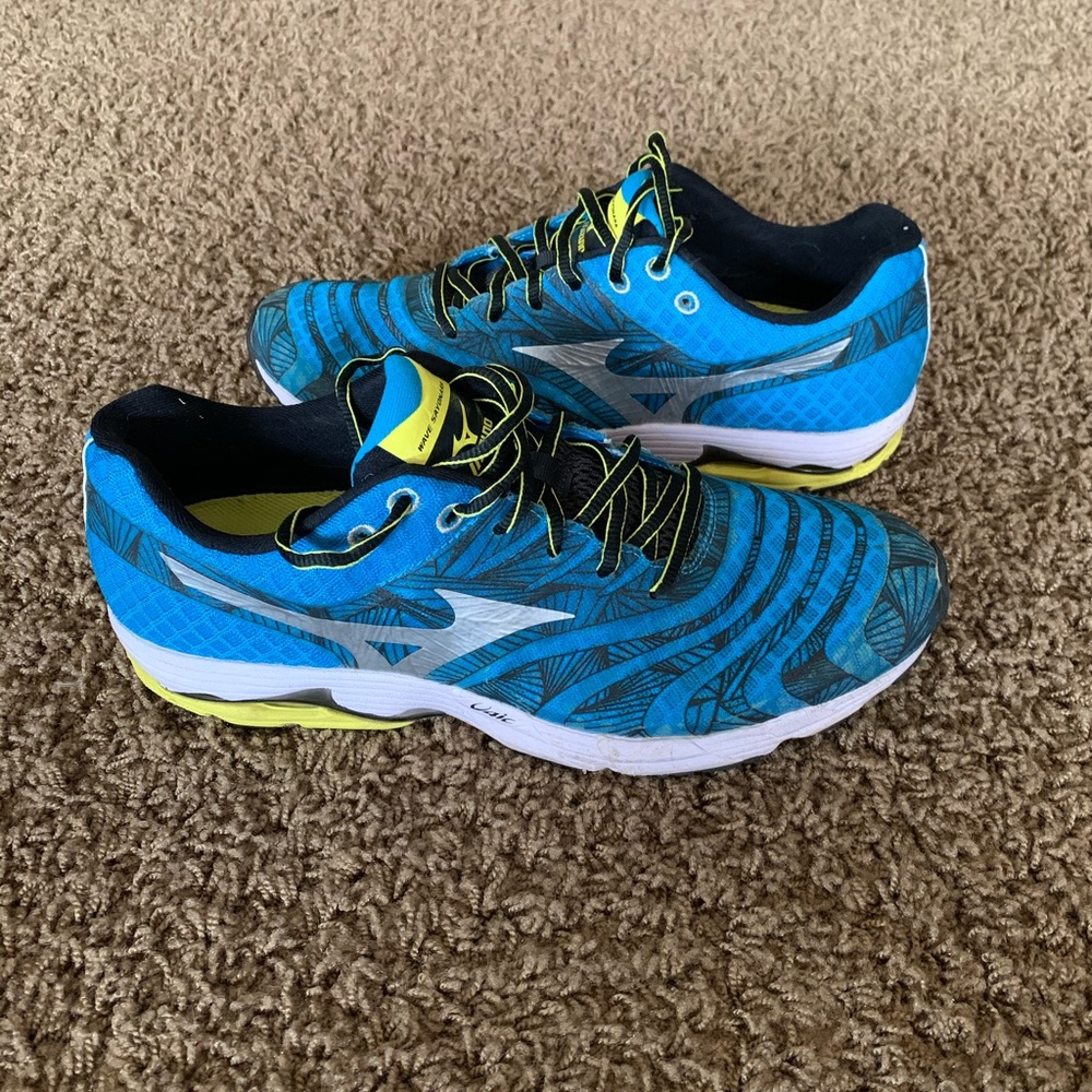 Mizuno Running shoes
